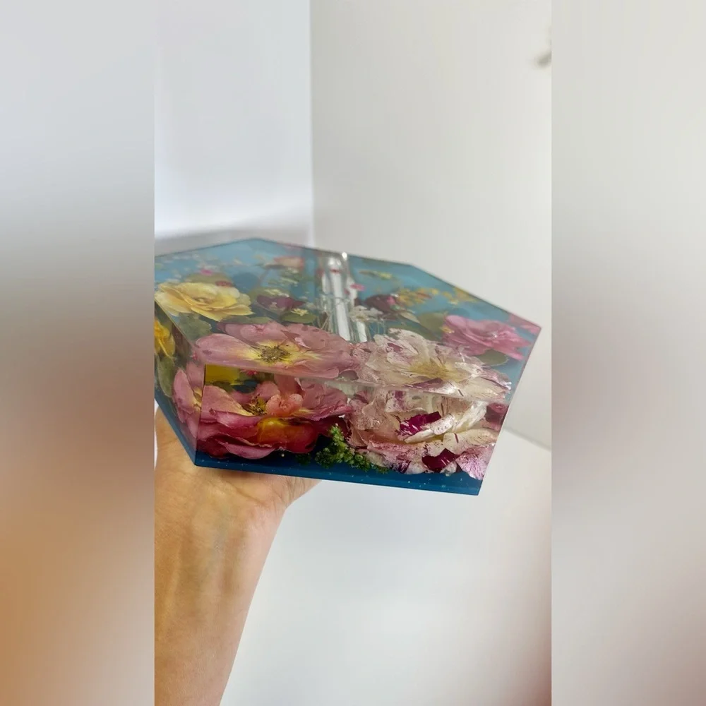 Real Dried Flower Resin Vase